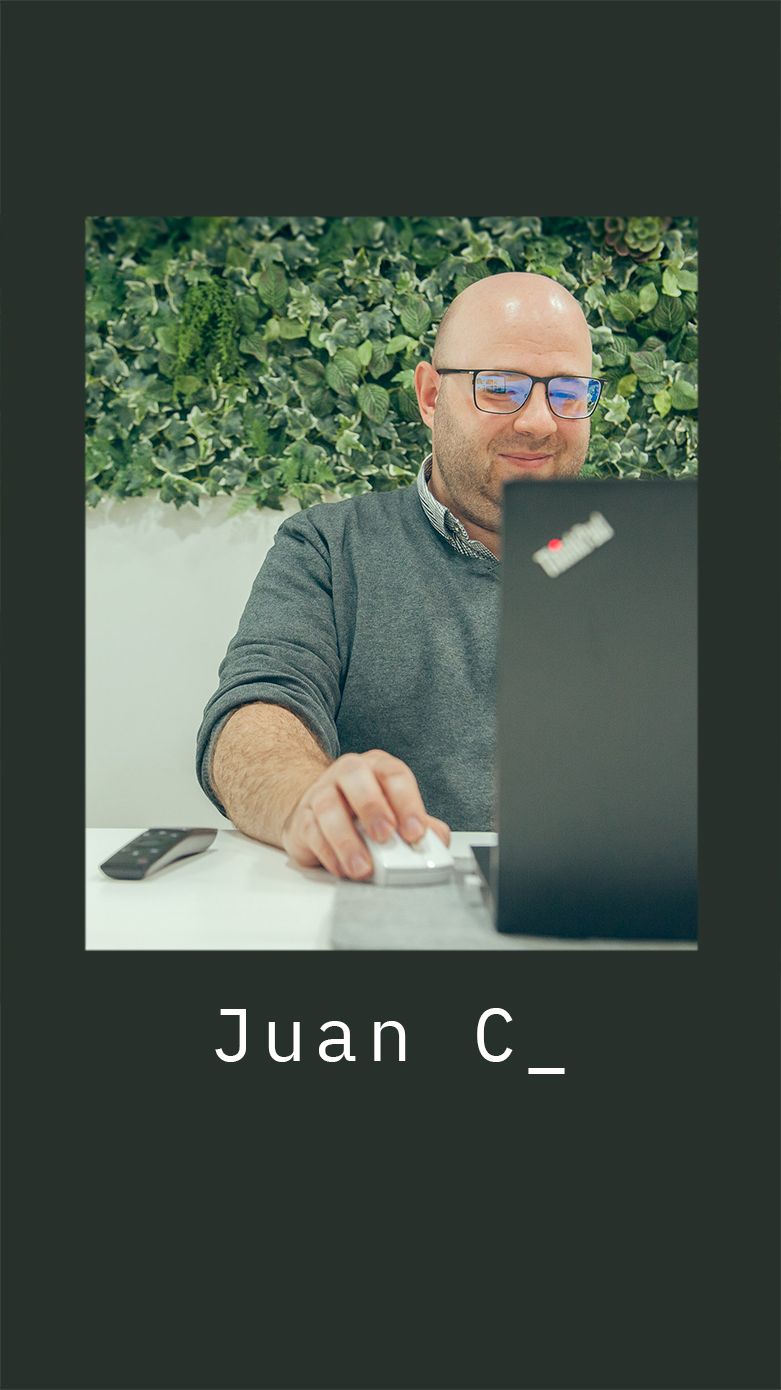 Equipo Ivory - Juan C
